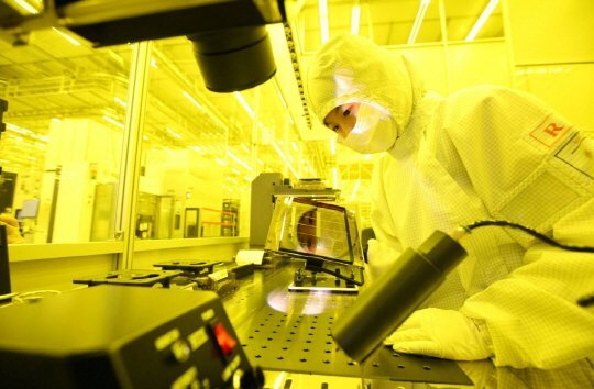 摆脱对日本依赖！韩国每年砸59亿元研发半导体电子专用材料
